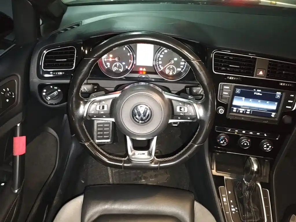 Volkswagen Golf — миниатюра 11