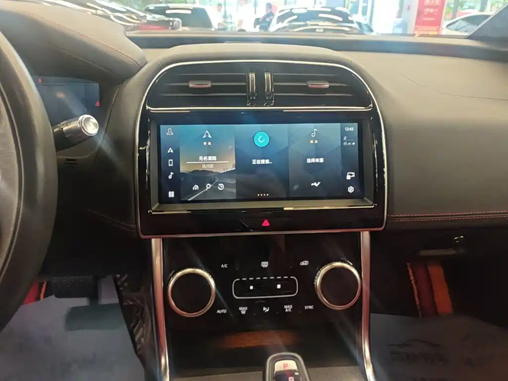 Jaguar XEL — миниатюра 13