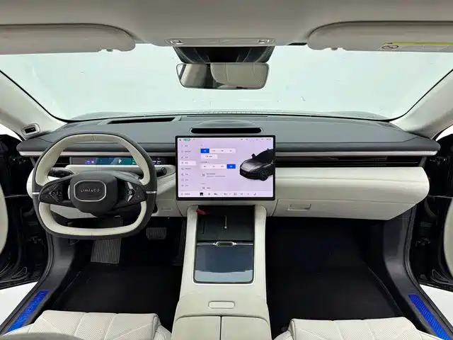 Lynk & Co 10 — миниатюра 8