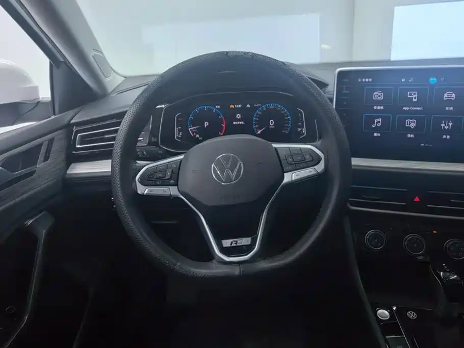 Volkswagen Sagitar — миниатюра 15