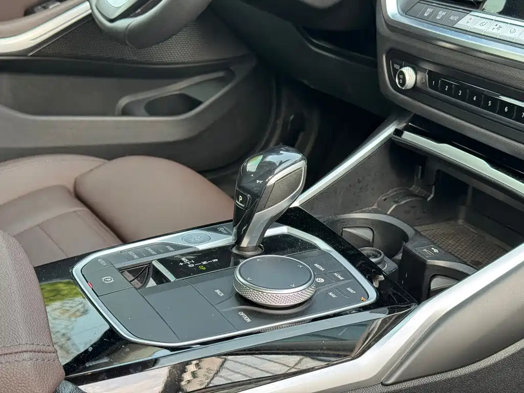 BMW 3 Series — миниатюра 18