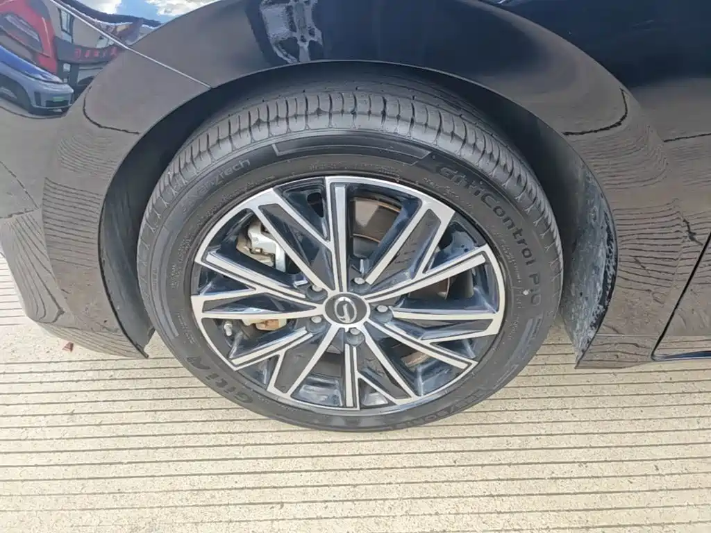 GAC Motor Trumpchi E8 PHEV — миниатюра 23