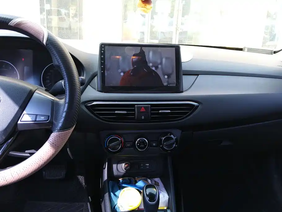 Hyundai Elantra — миниатюра 13