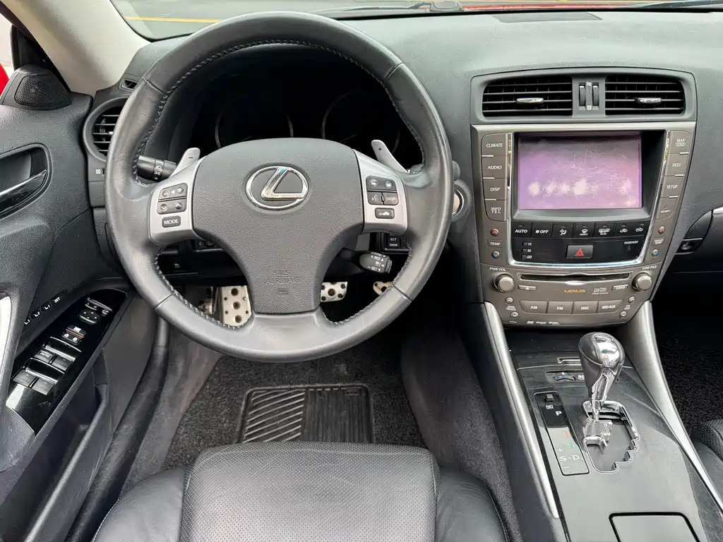 Lexus IS — миниатюра 11