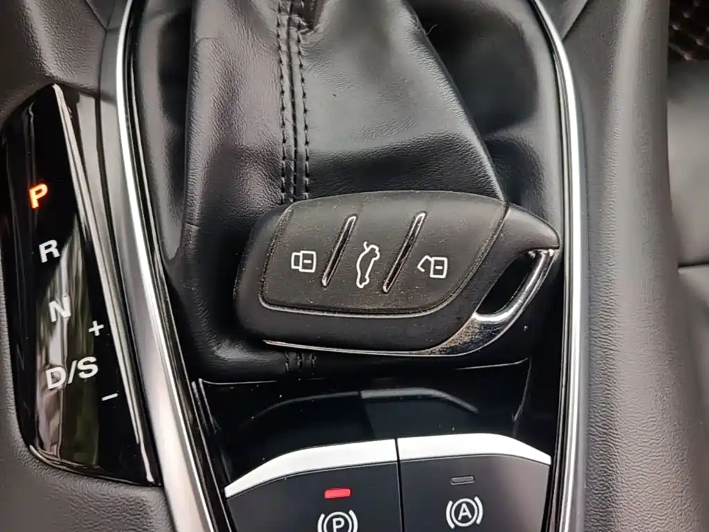 MG MG5 — миниатюра 9