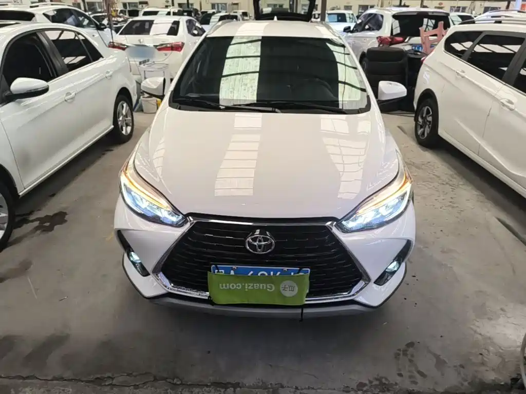Toyota Yaris L — миниатюра 3