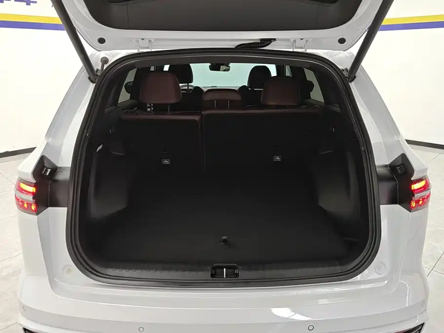 Geely Xingyue L — миниатюра 4