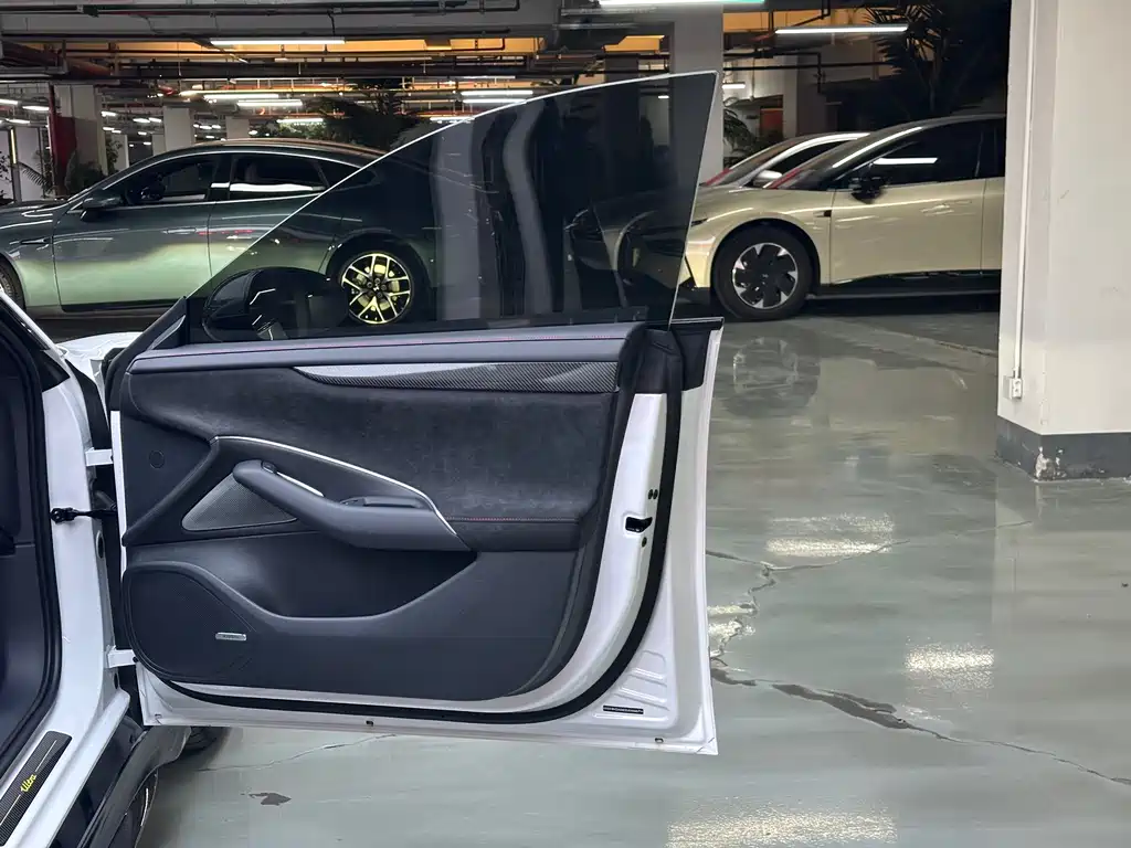 XIAOMI CAR XIAOMI SU7 ULTRA