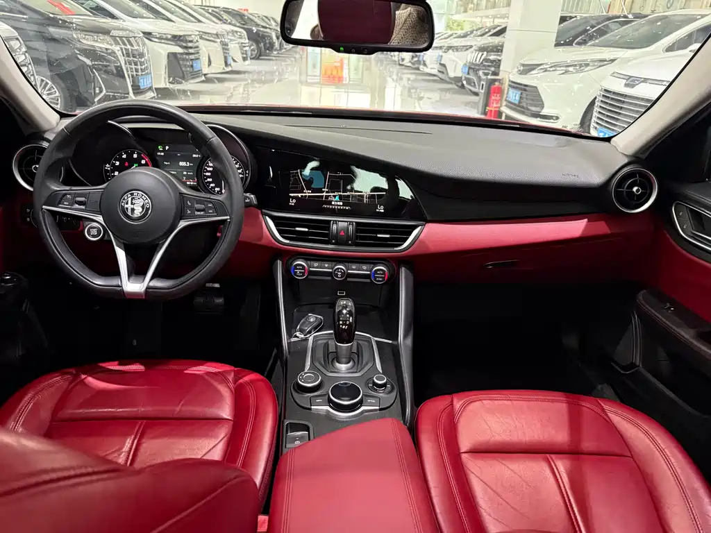 Alfa Romeo Giulia — миниатюра 12