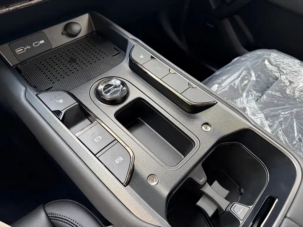 Haval Menglong New Energy — миниатюра 13