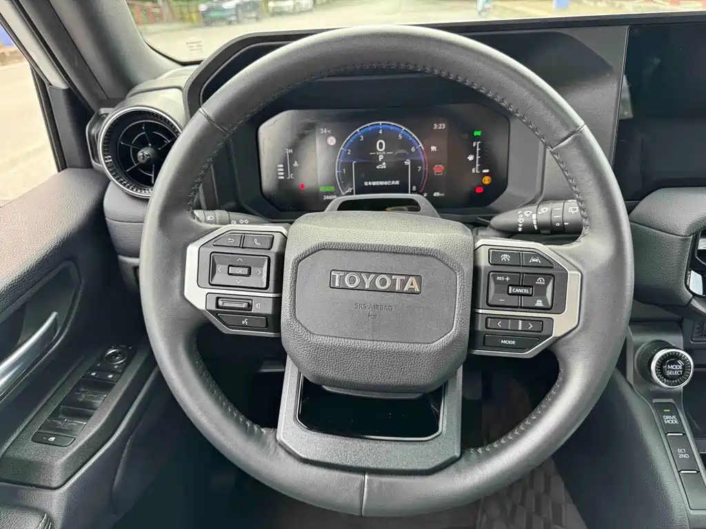 Toyota Prado 2.4T Cross BX Edition 5 seats, фото 10