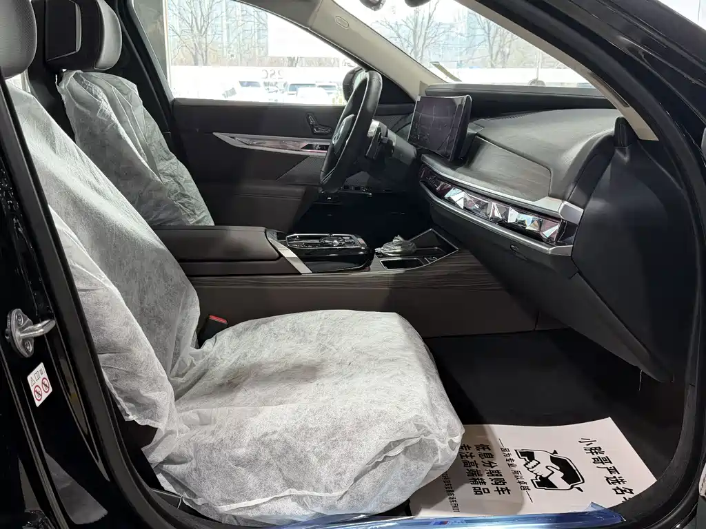 BMW 7 Series 7 2023 740Li Lead M Sport