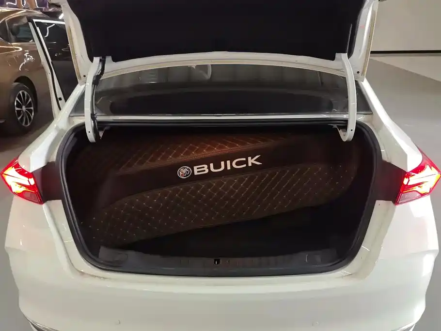 Buick Verano — миниатюра 4