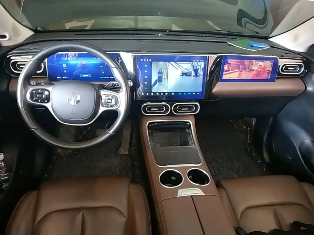 Leapmotor Leapmotor C11 — миниатюра 10