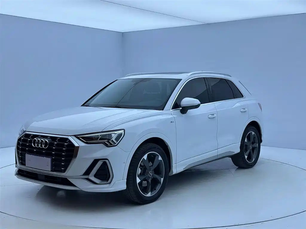 Audi Q3 2021