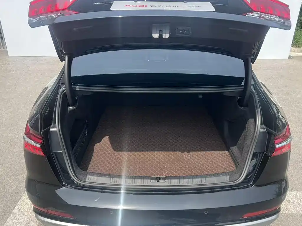 Audi A6L — миниатюра 11
