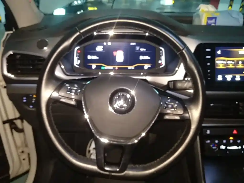 Volkswagen T-Cross — миниатюра 11