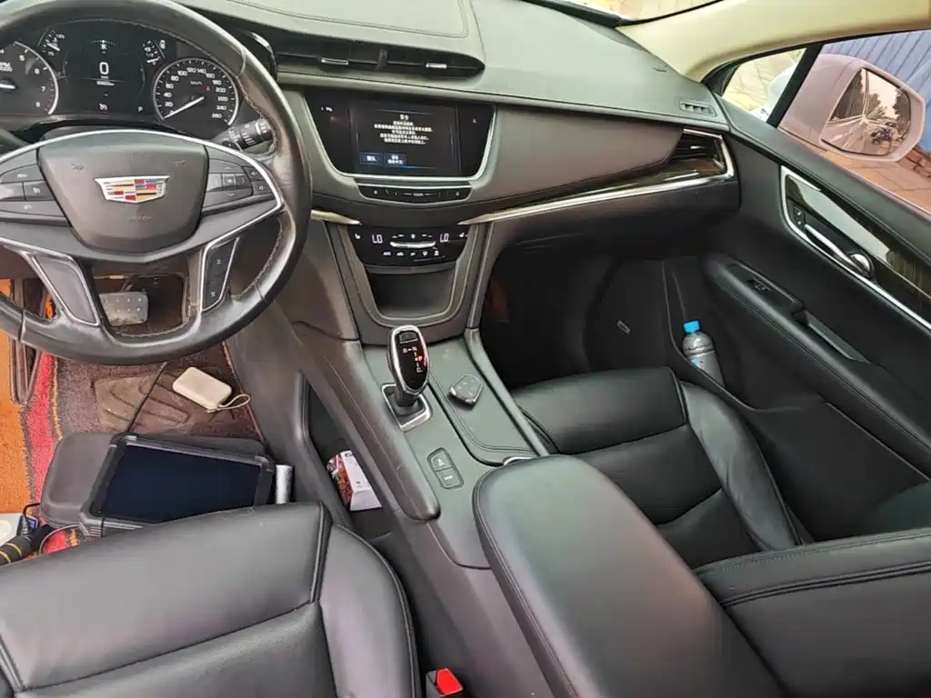 Cadillac XT5 — миниатюра 14