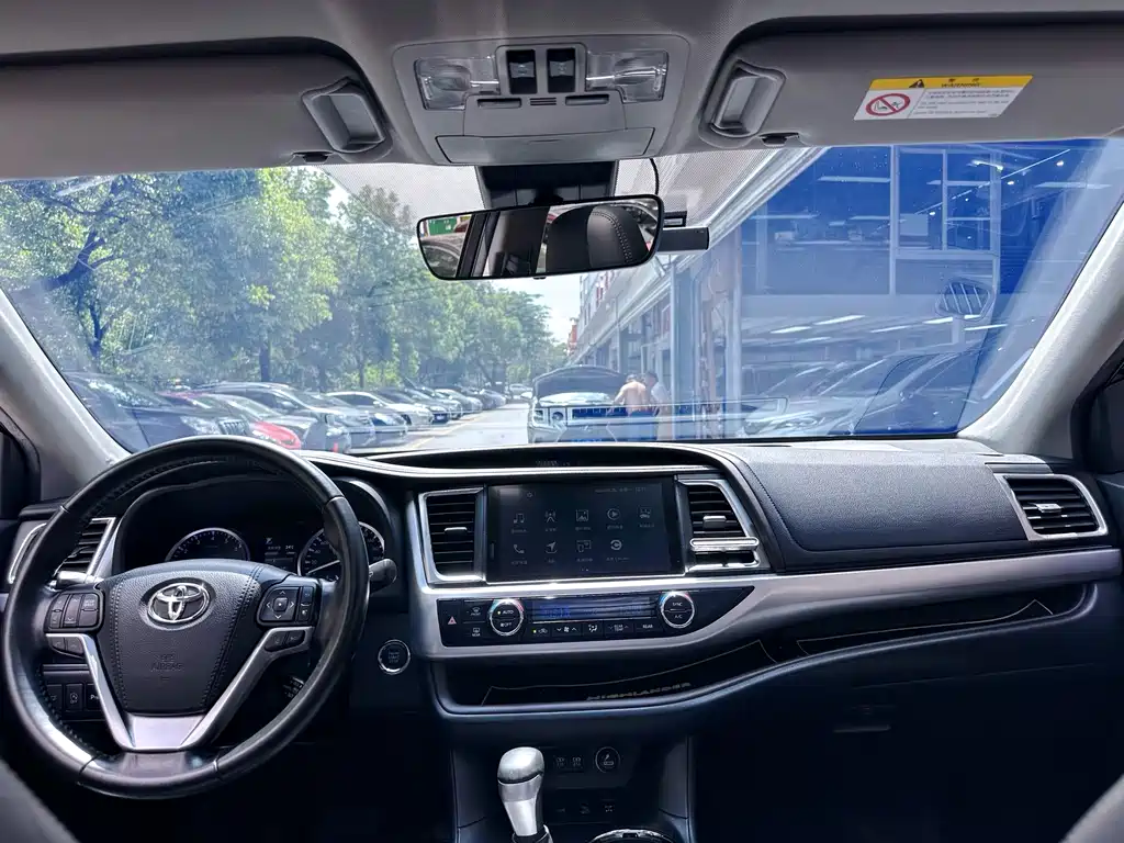 Toyota Highlander — миниатюра 13