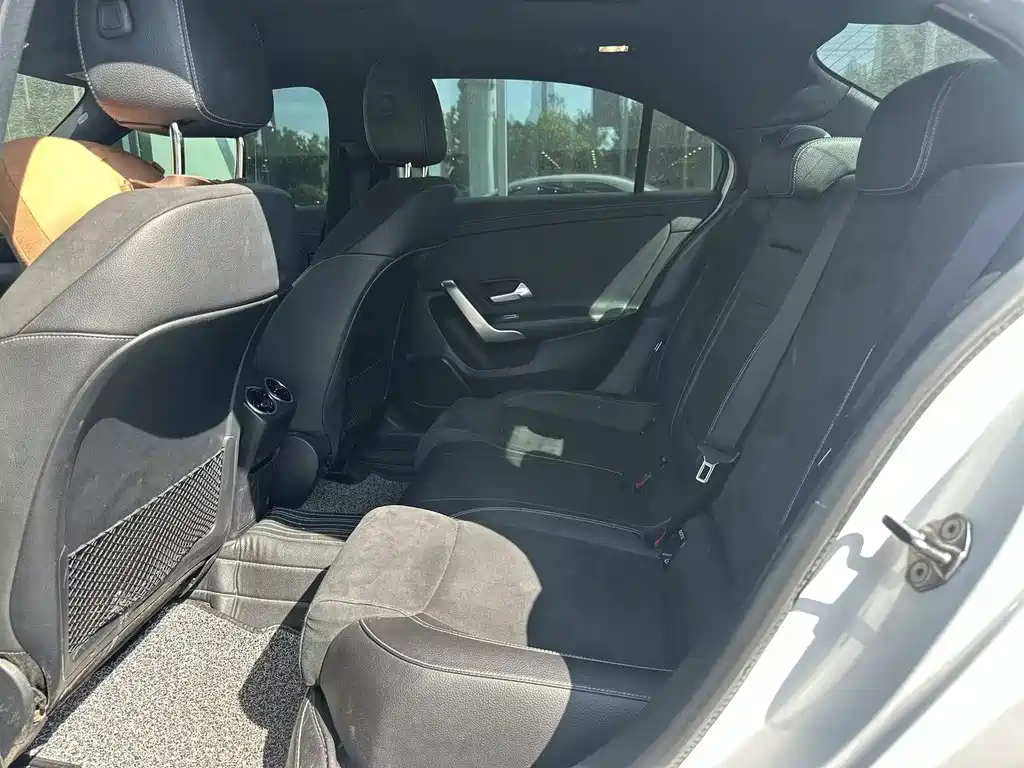 Mercedes-Benz A-Class — миниатюра 11
