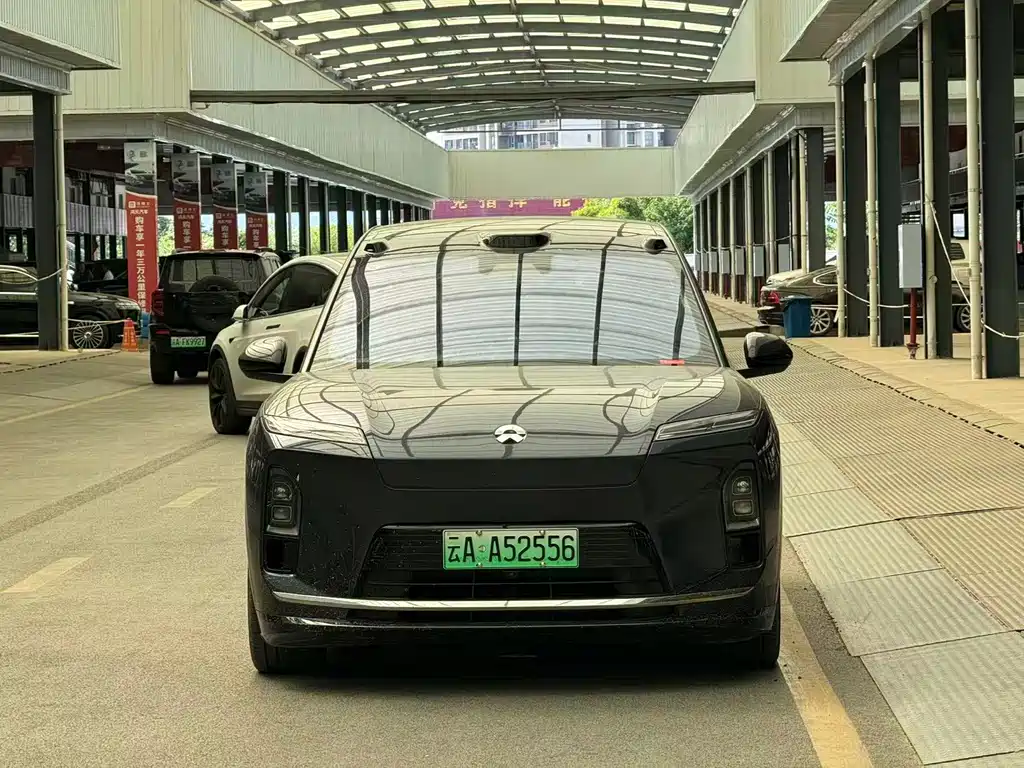 NIO ES8 — миниатюра 2
