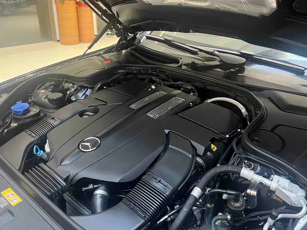 Mercedes-Benz S-Class — миниатюра 11