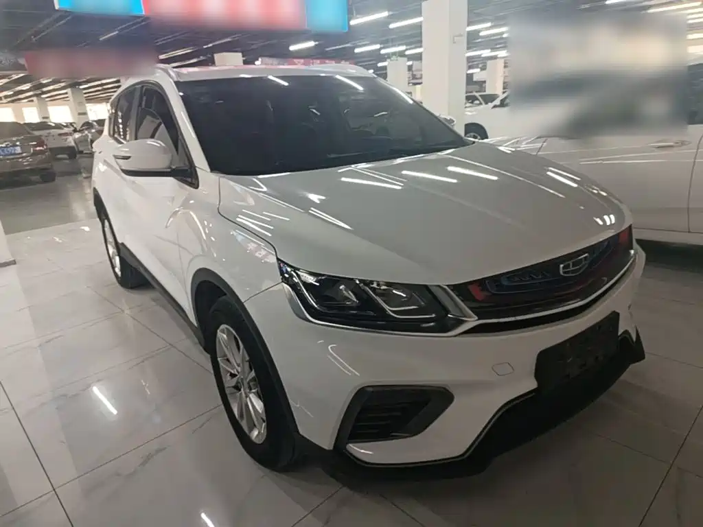 Geely Binyue — миниатюра 4