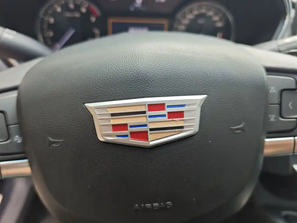 Cadillac CT5 — миниатюра 14