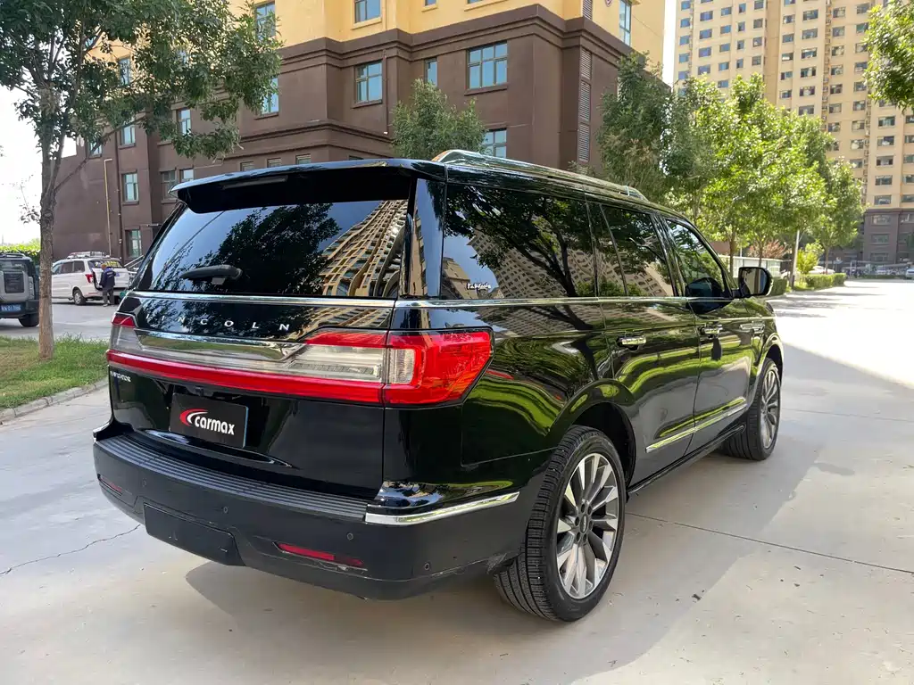 Lincoln Navigator — миниатюра 6
