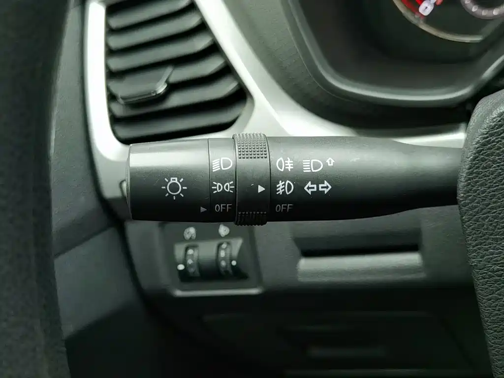 MAXUS T60 — миниатюра 21