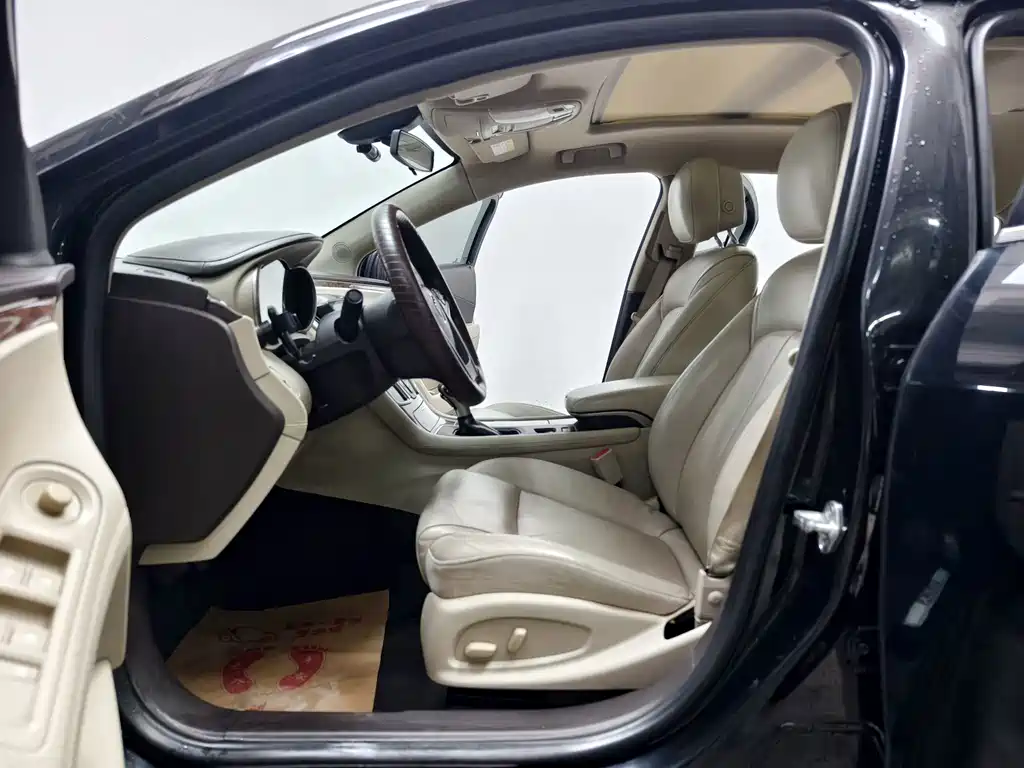 Buick LaCrosse — миниатюра 11