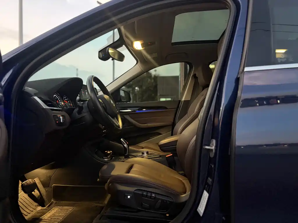 BMW X1 — миниатюра 4
