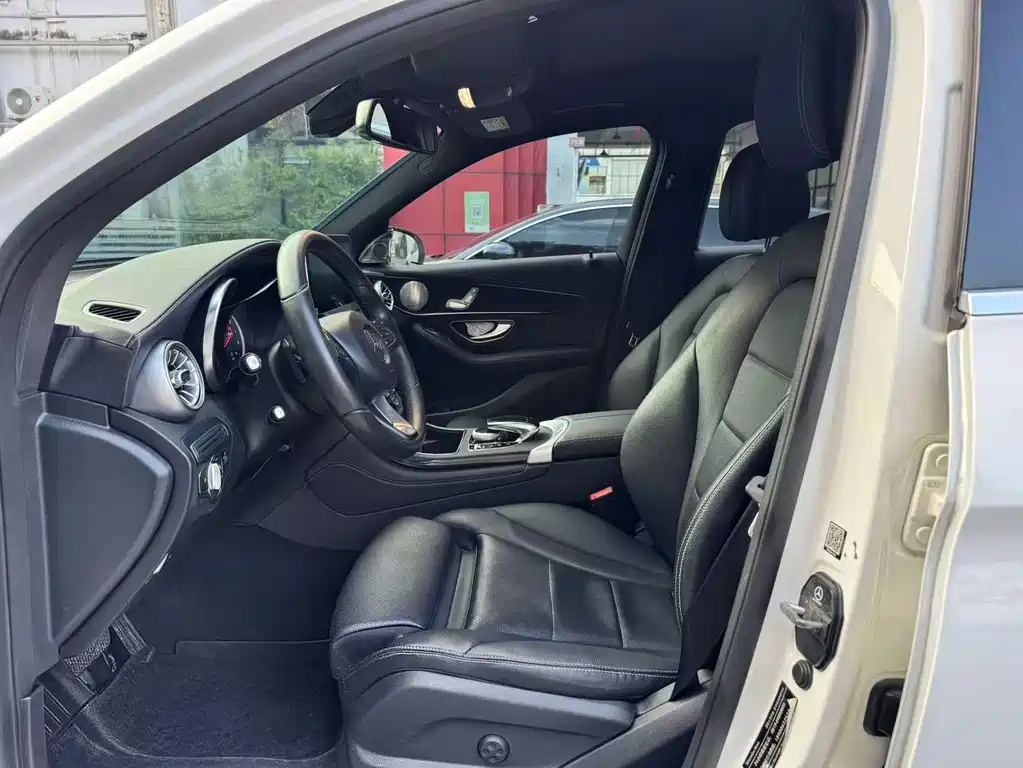 Mercedes-Benz GLC — миниатюра 8