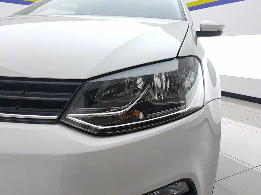 Volkswagen Polo — миниатюра 5