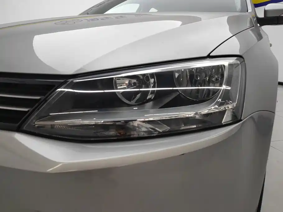 Volkswagen Sagitar — миниатюра 5