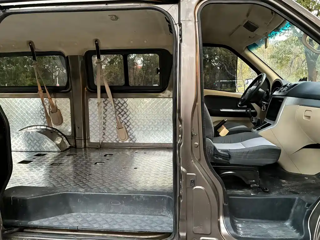 CHANGAN CHANGAN RUIXING M90