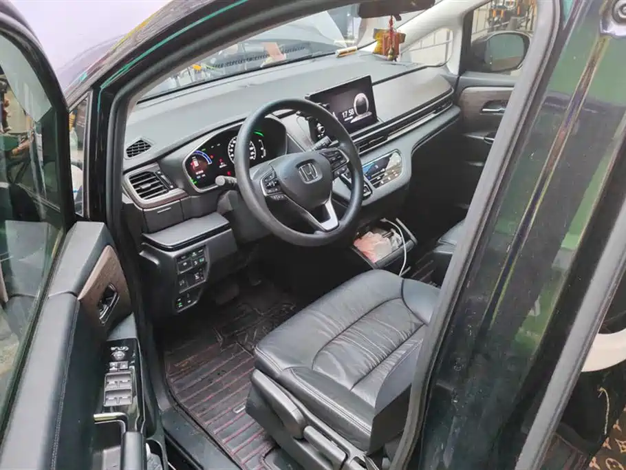 Honda Odyssey 2022 2.0L e:HEV Smart