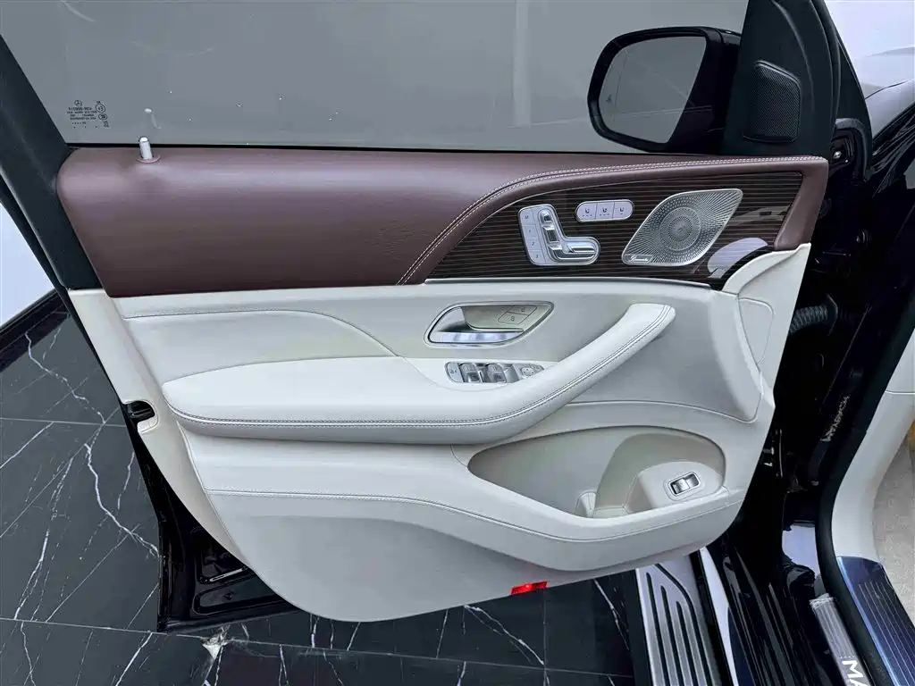 MERCEDES-BENZ MAYBACH GLS