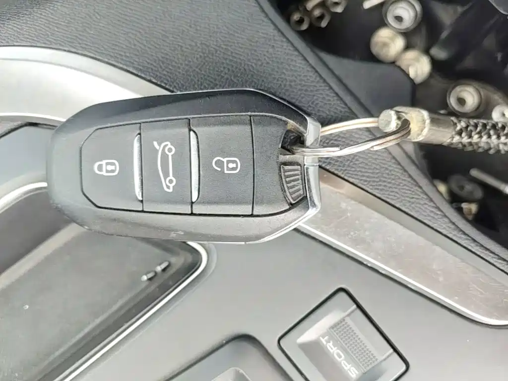 Peugeot 5008 — миниатюра 9