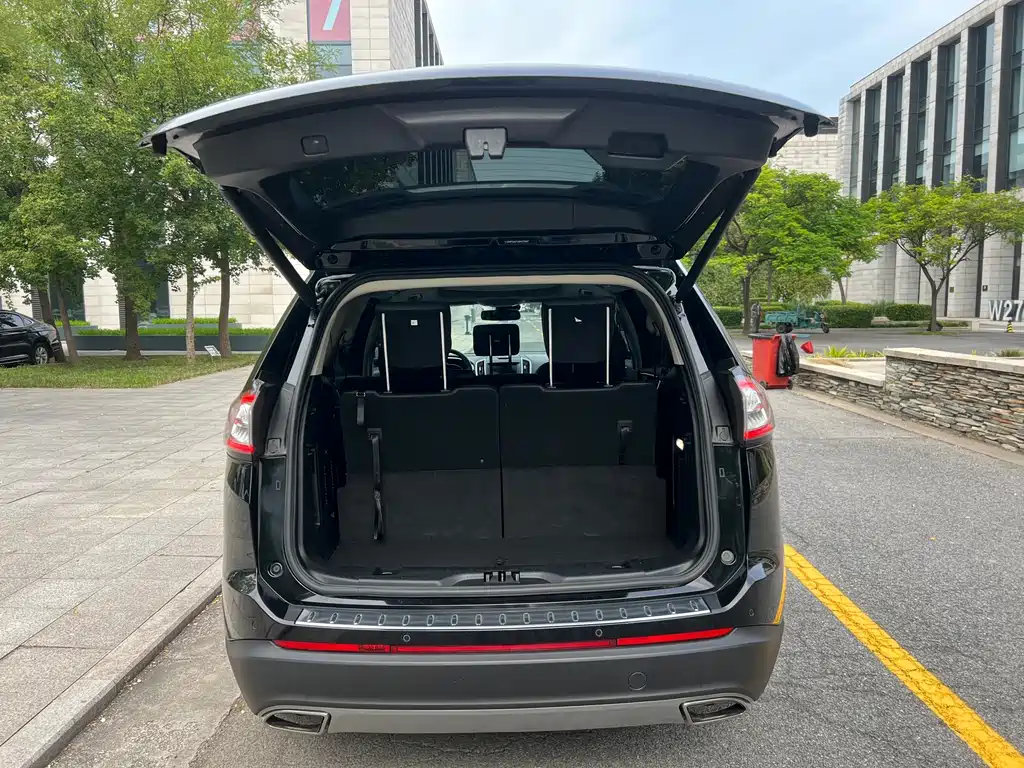 Ford Edge — миниатюра 18