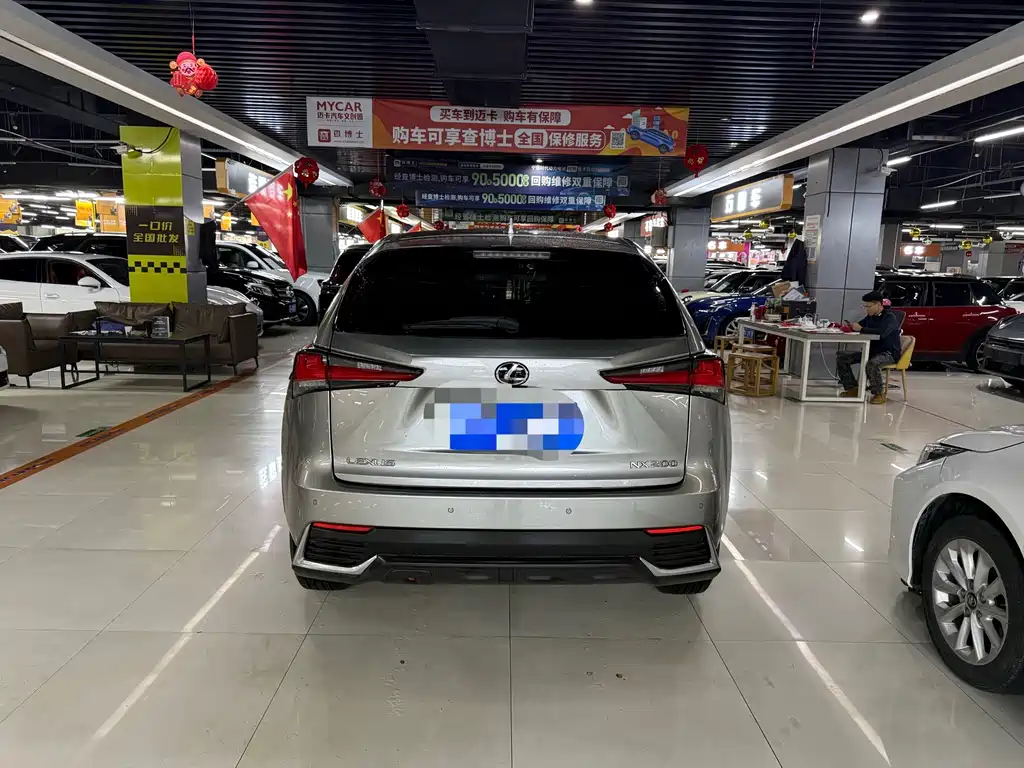 Lexus NX — миниатюра 8