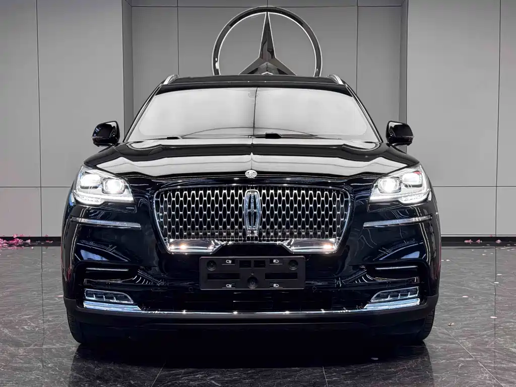 Lincoln Aviator — миниатюра 2