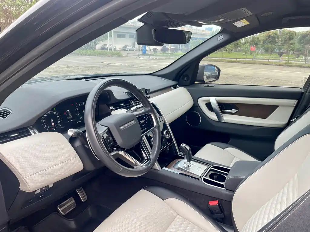 Land Rover Discovery Sport - фото 3