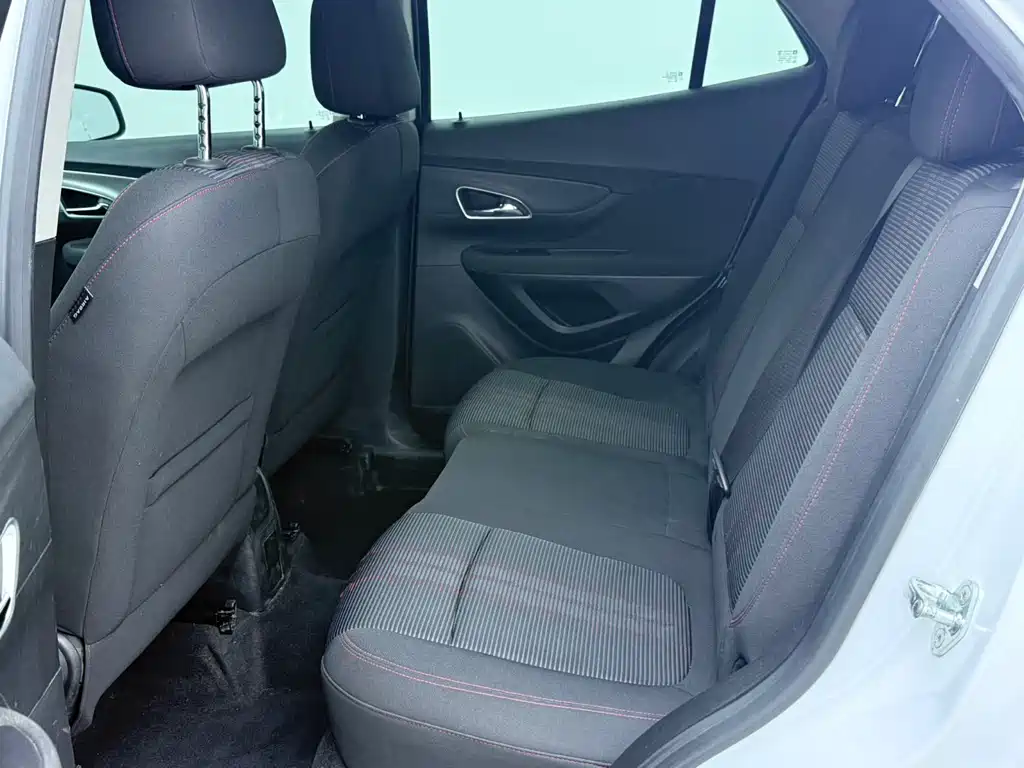Buick Encore — миниатюра 9