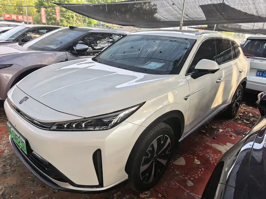 Roewe D5X DMH — миниатюра 3