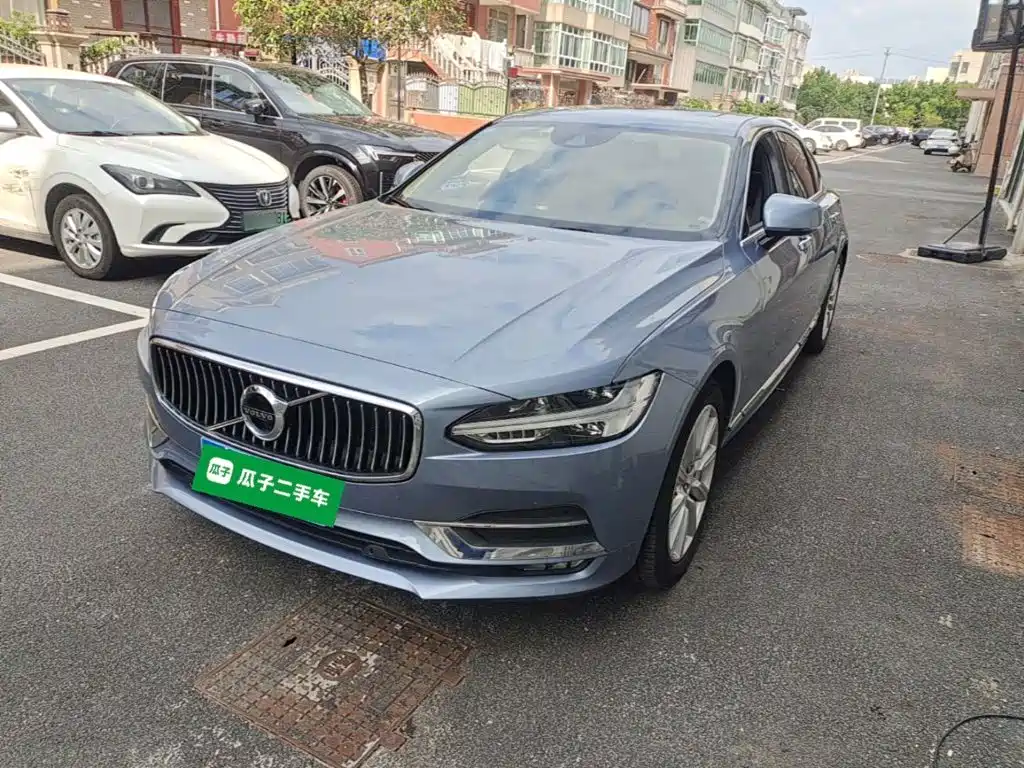 Volvo S90 — миниатюра 2