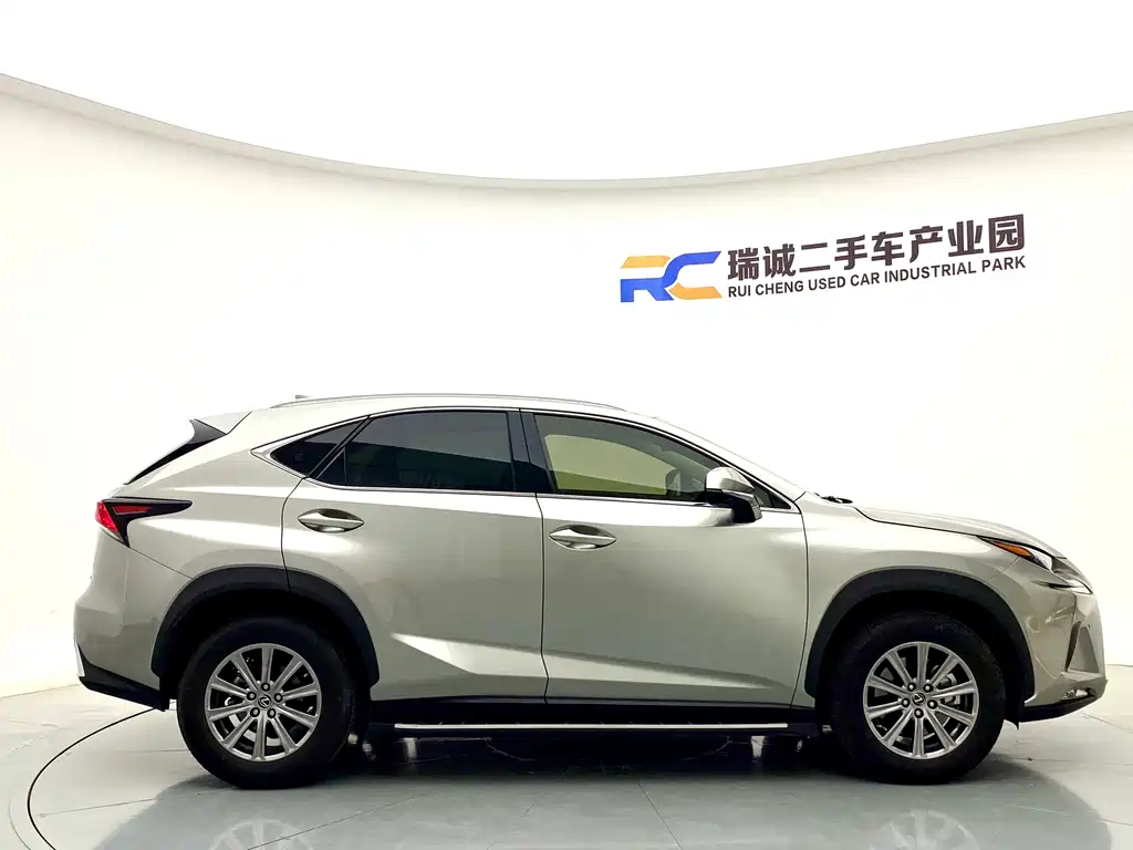 Lexus NX 200 AWD Sharp Fashion Edition China VI, фото 4