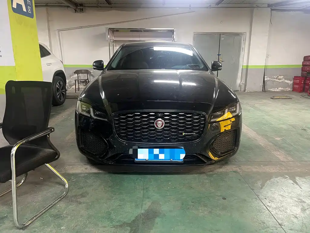 Jaguar XFL — миниатюра 2