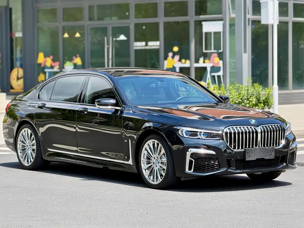 BMW 7 Series — миниатюра 3