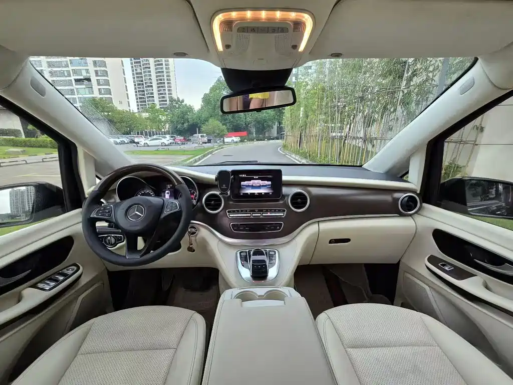 Mercedes-Benz 奔驰V级(进口) — миниатюра 4